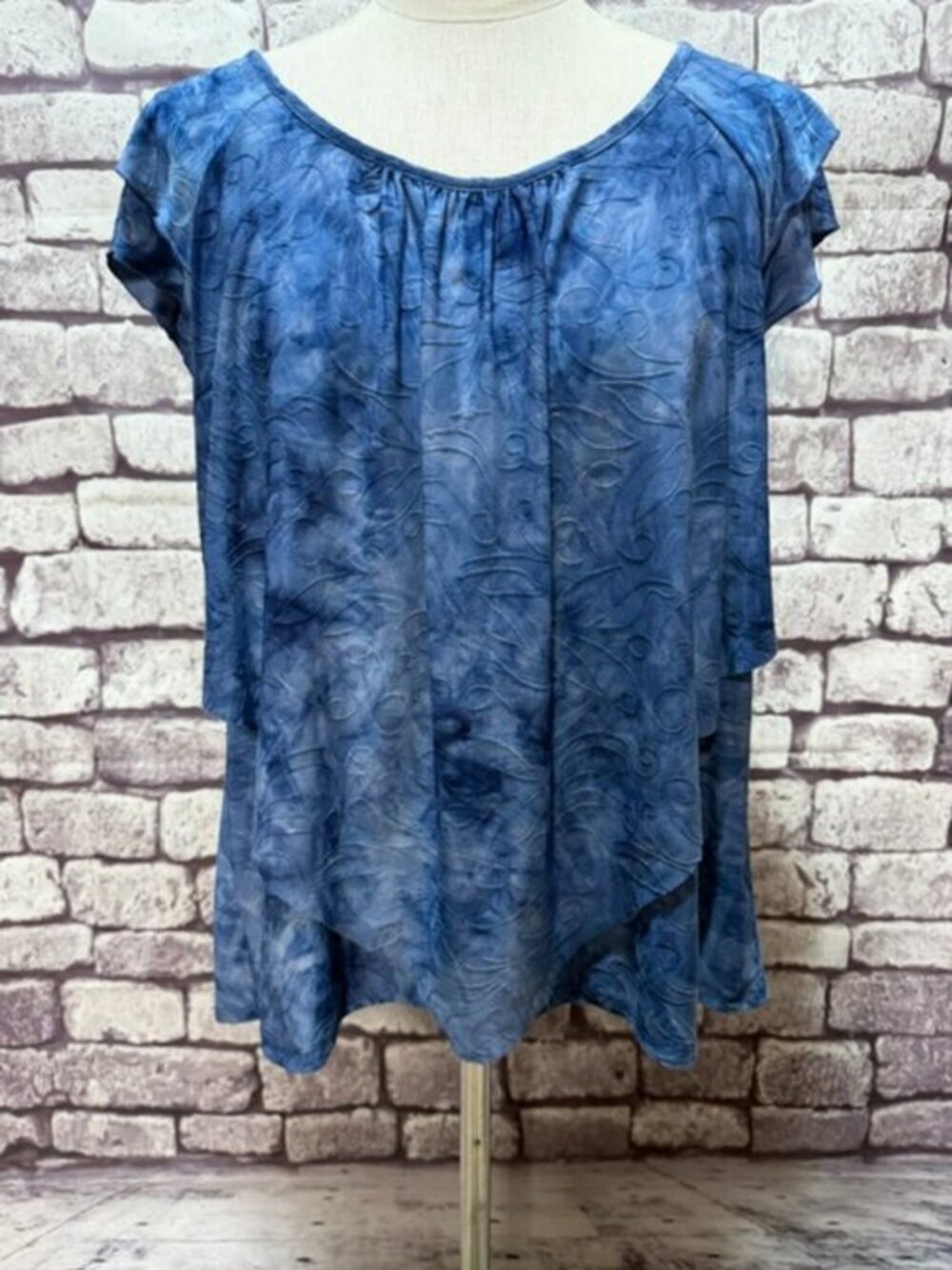 Roz & Ali Blue Scoop Neck Blouse Size 2X